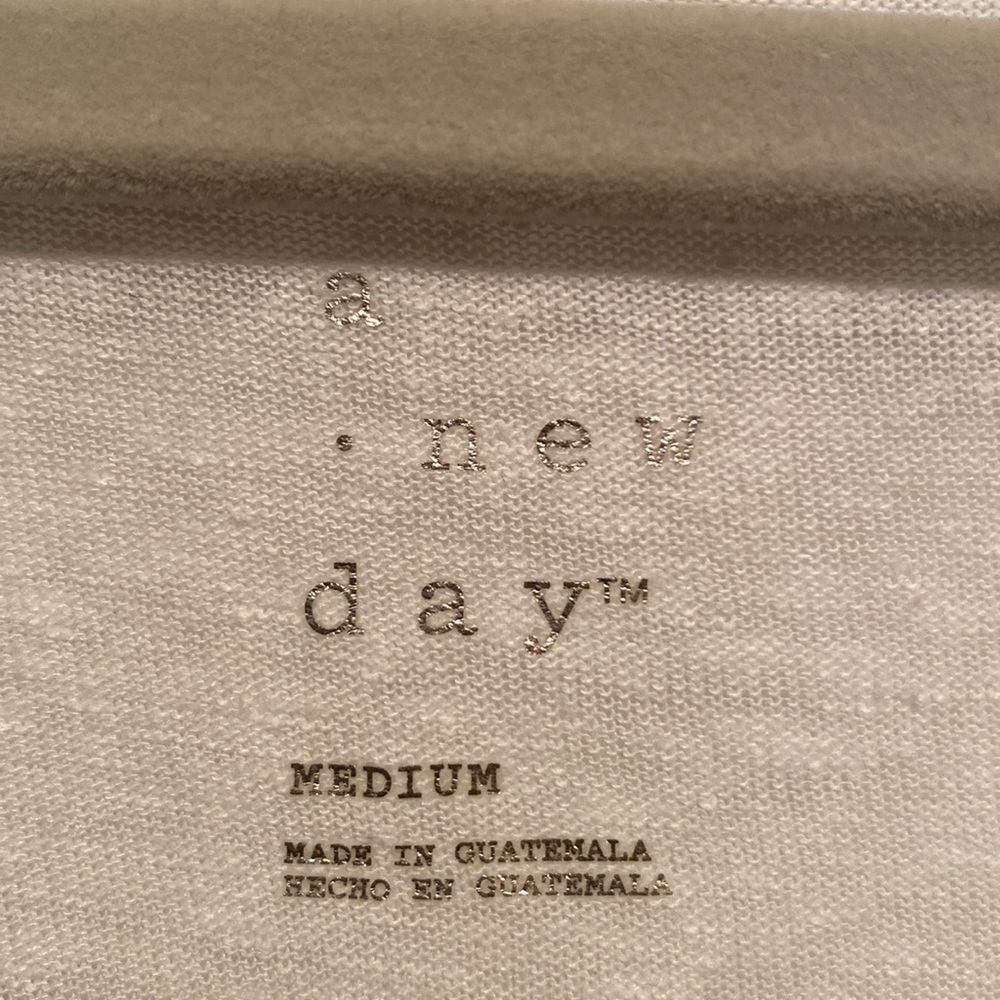Brand New A New Day White Top… - Picture 3 of 5